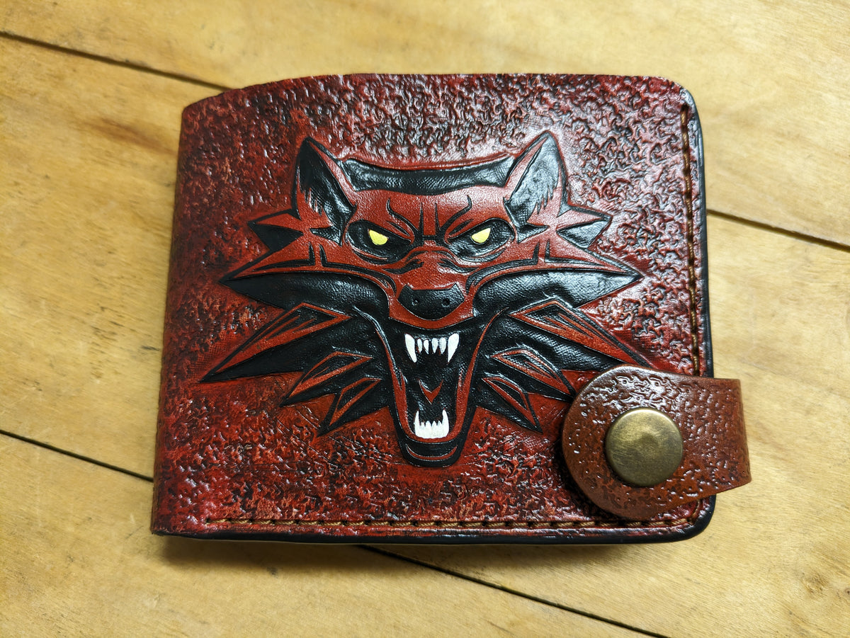 M1J14, Witcher Wild Hunt Wolf Symbol Bifold Leather Wallet