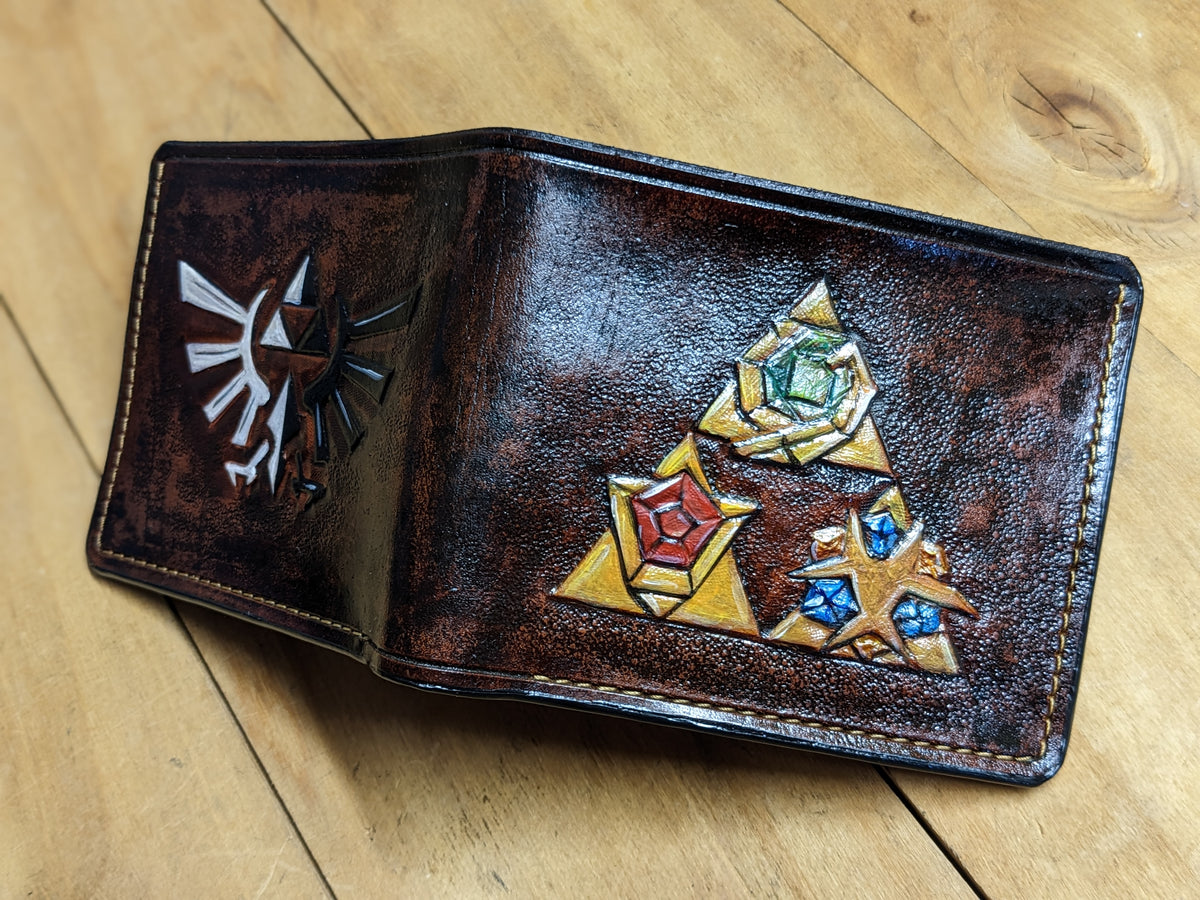 M1J39, Legend of Zelda, Triforce Hylian Crest Leather Wallet