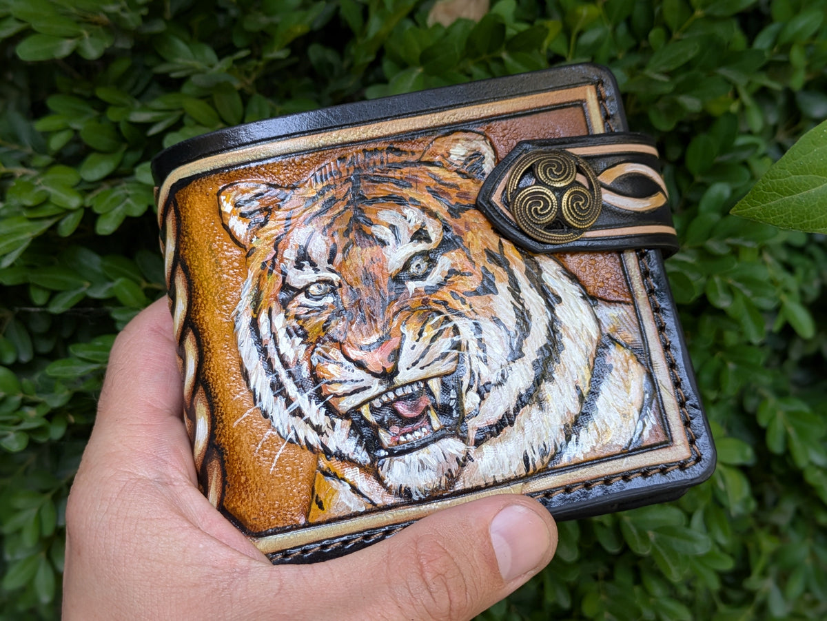 M1A43, Bengal & Siberian Tiger Big Cat Bifold Leather Wallet - Theodoros