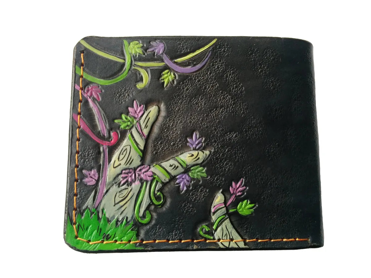 Leather bifold wallet featuring Odin’s ravens Huginn and Muninn design